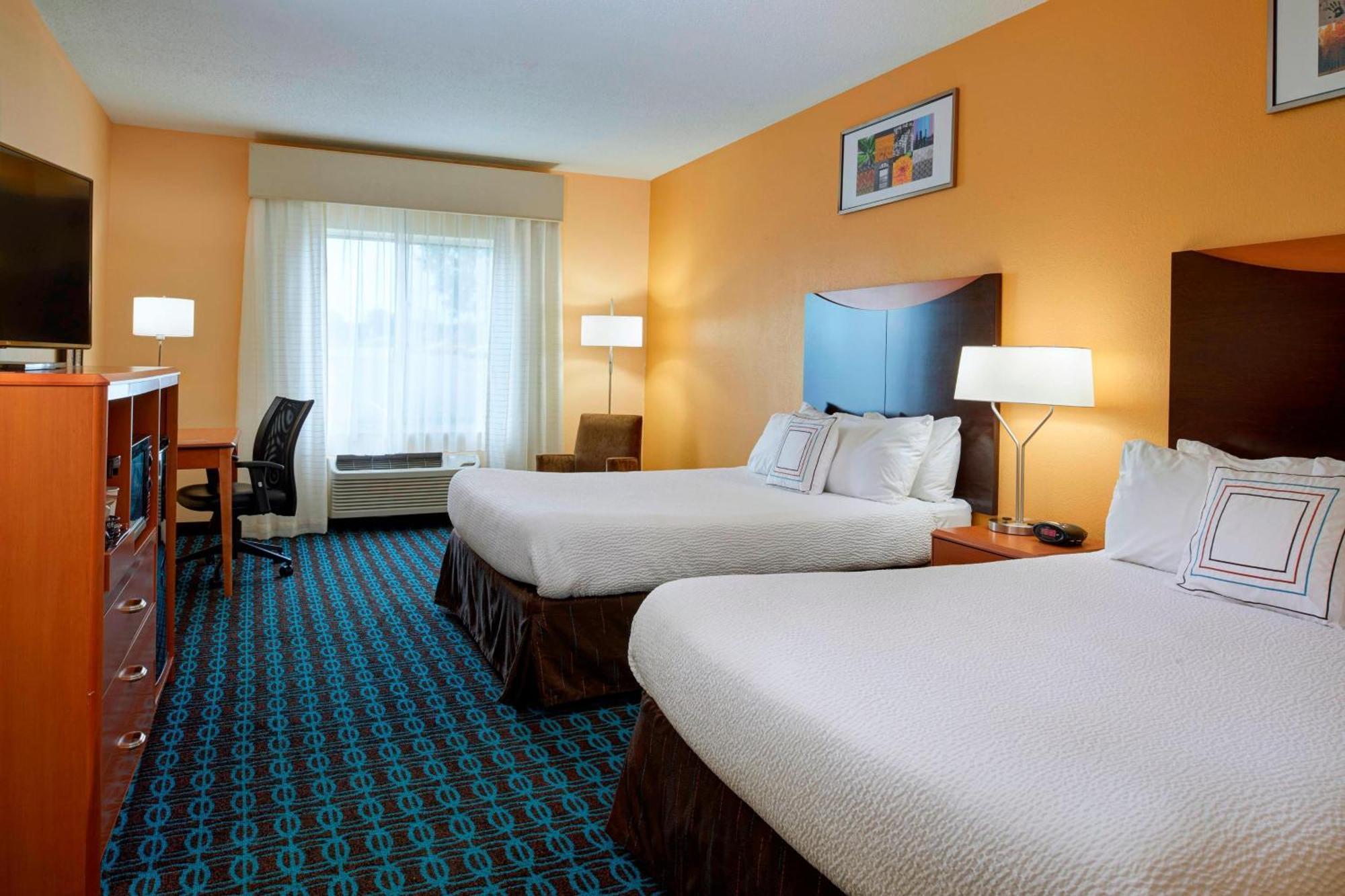 Fairfield Inn By Marriott Richmond New Paris Esterno foto