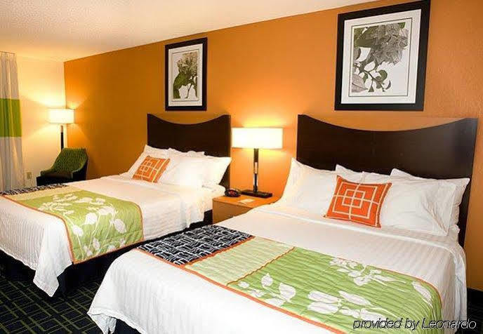 Fairfield Inn By Marriott Richmond New Paris Esterno foto
